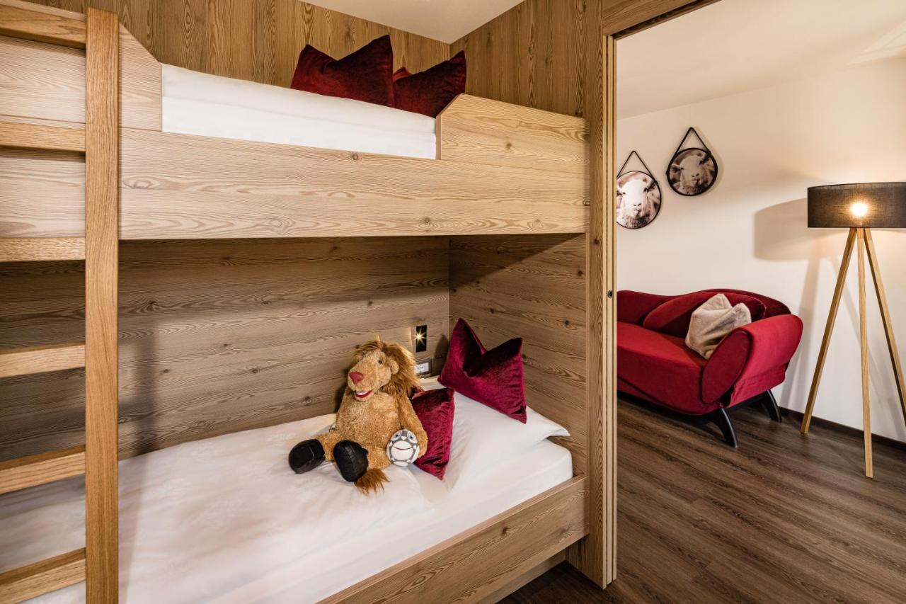 Hotel Touring Dolomites Santa Cristina Val Gardena Esterno foto