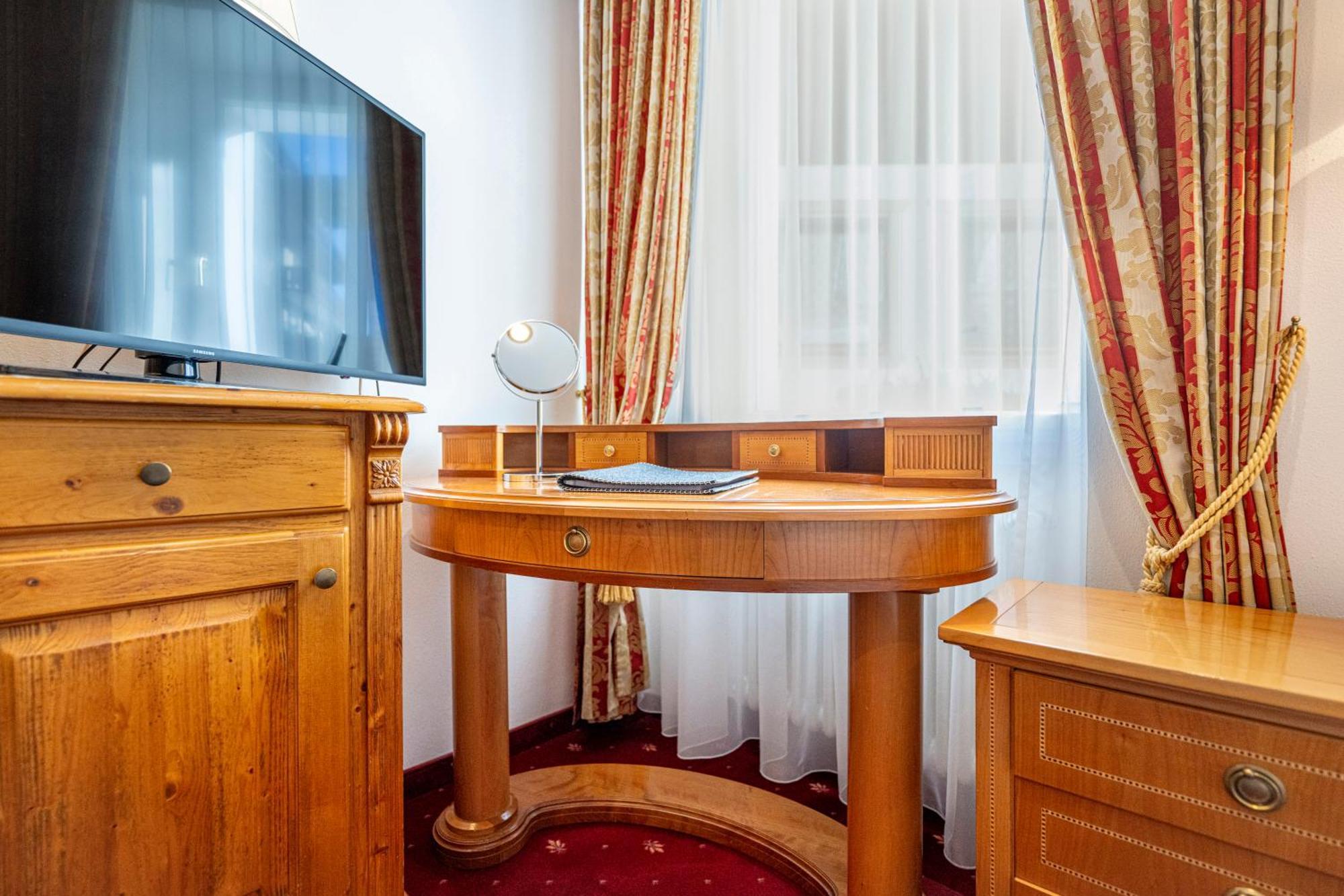 Hotel Touring Dolomites Santa Cristina Val Gardena Camera foto