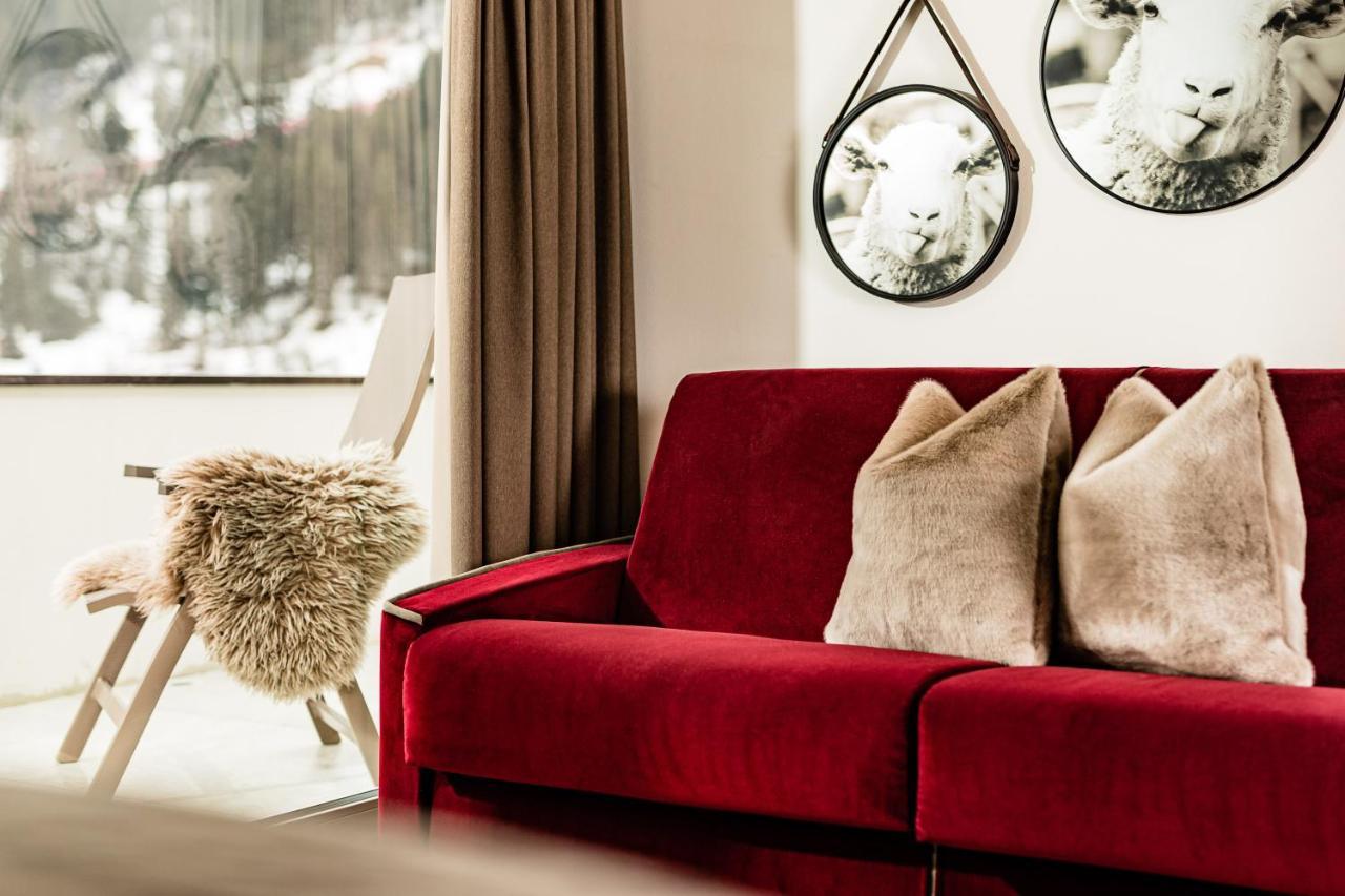 Hotel Touring Dolomites Santa Cristina Val Gardena Esterno foto