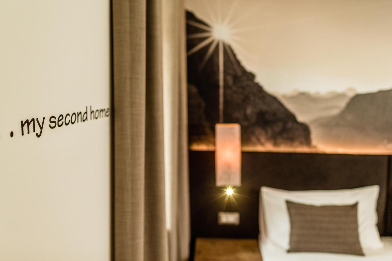 Hotel Touring Dolomites Santa Cristina Val Gardena Esterno foto